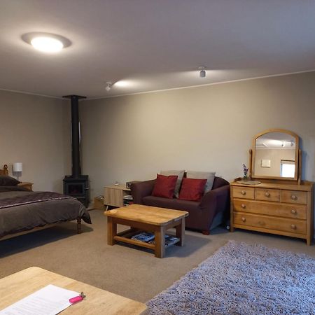 One Bedroom Country Cottage Motueka Exteriör bild