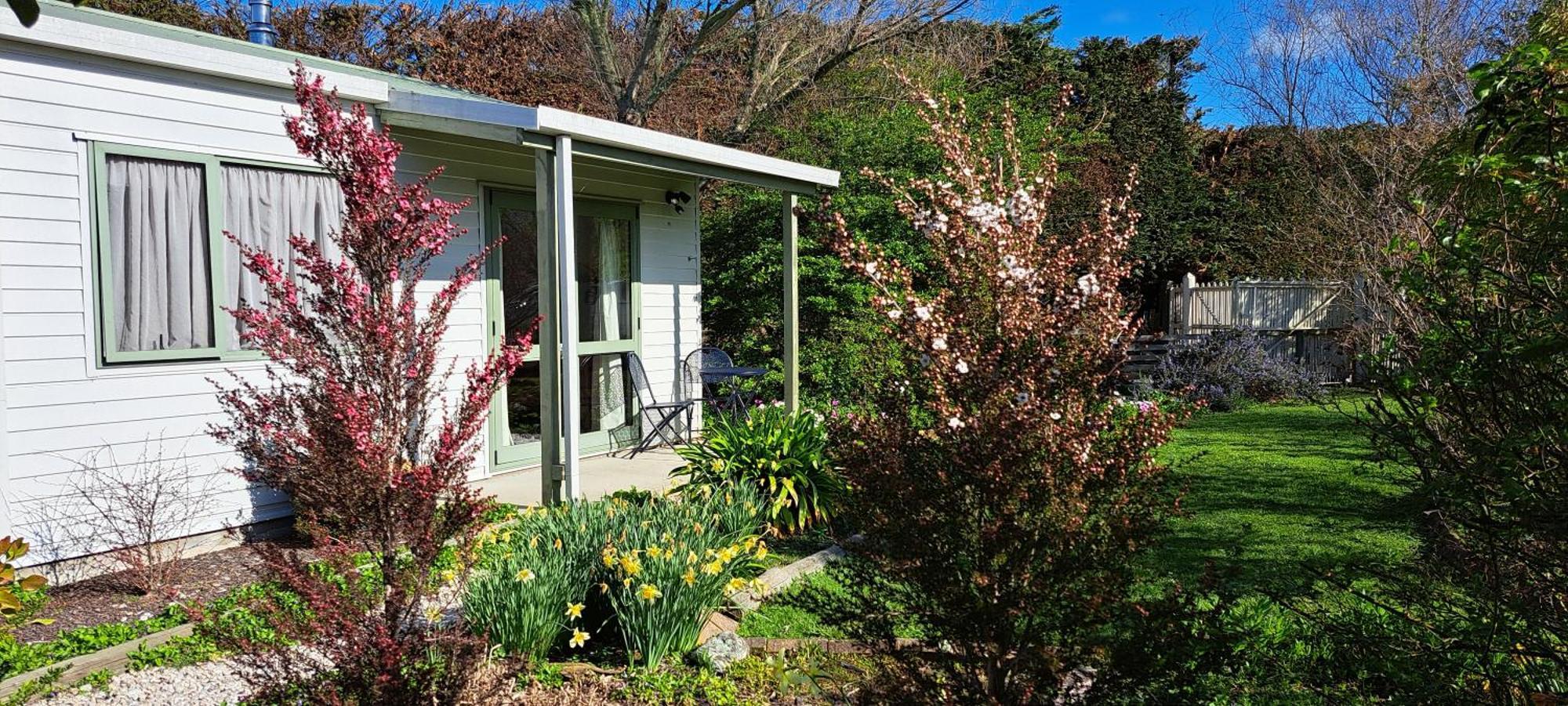 One Bedroom Country Cottage Motueka Exteriör bild